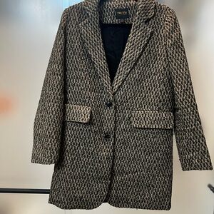 Women’s oversized blazer tan and black